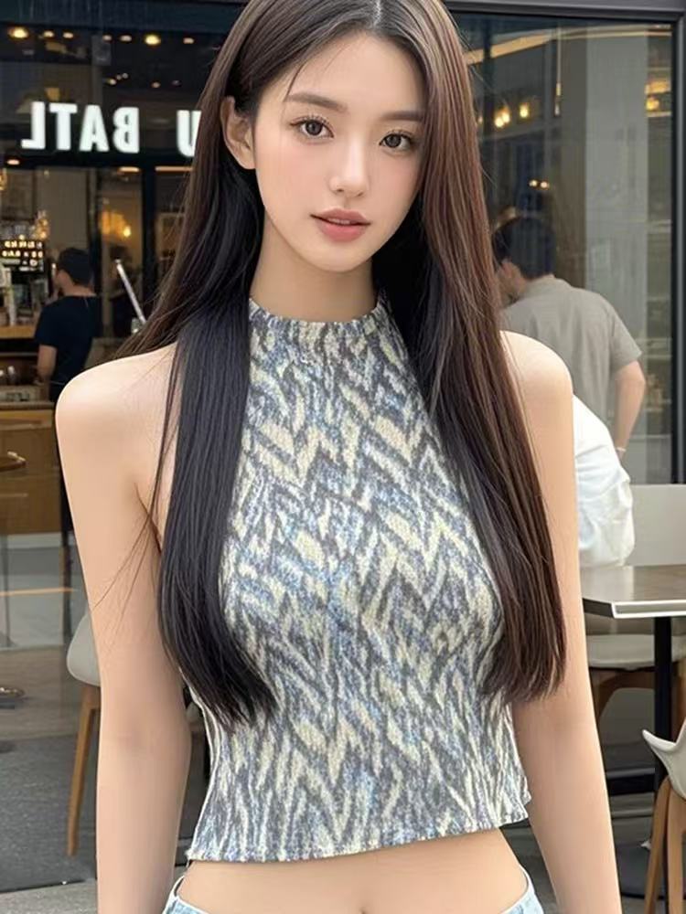 Sexy hot girl style diamond plaid sleeveless halter vest for women 2025 new small slim slim short top