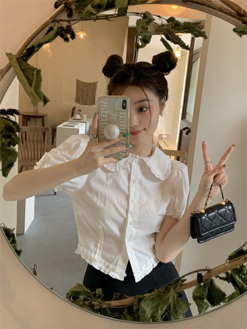 Shipped Short-sleeved doll collar shirt for women in summer new puff sleeve French shirt slim short top
