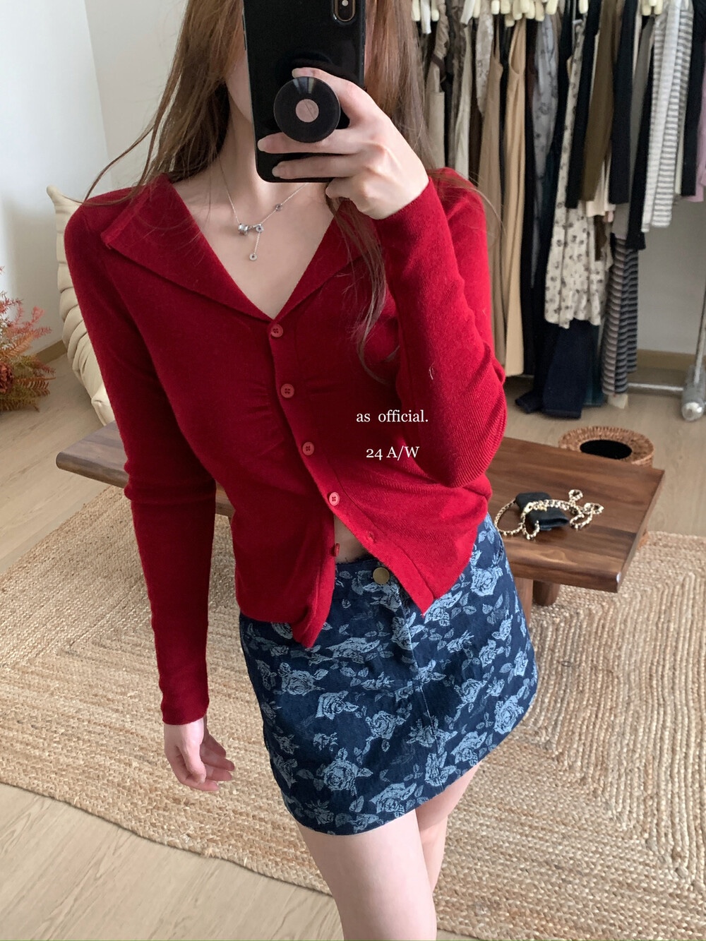AS OFFICIAL French temperament knitted long-sleeved T-shirt for women in autumn, slim fit and slim V-neck breasted top