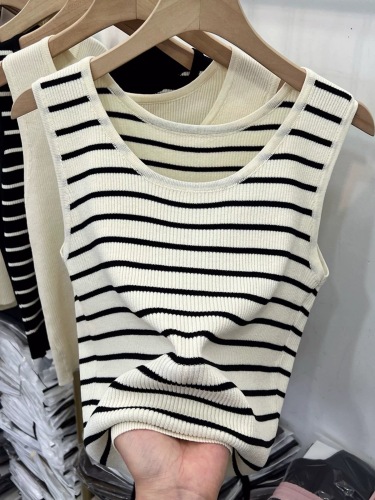 New Korean style fashionable simple round neck contrasting striped slim vest