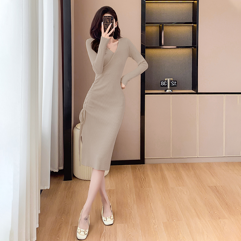 Real photos with coat and knitted dress for women in spring clothes, small and fashionable temperament, slim base sweater skirt