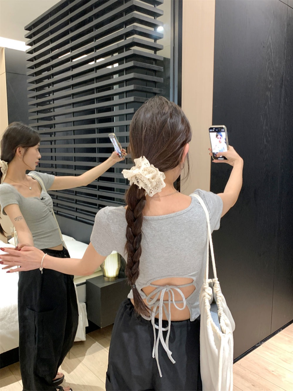 Shipped Cotton Modal/With a T-shirt with chest pad for women, women's back exposed hollow straps, short sleeves, short top