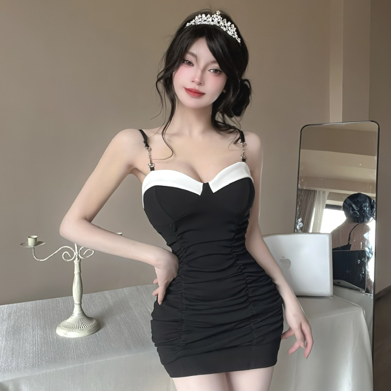 Real shot~ Hot girls' fashionable contrasting color short sexy dress with chest pads, small tight hip-packing suspender skirt