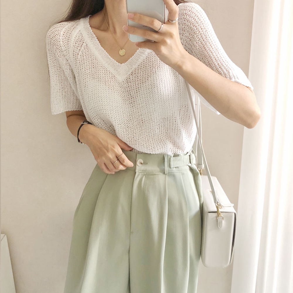 Original large size Korean loose knit sweater solid color V-neck hem slit top short-sleeved sunscreen ice silk sweater for women