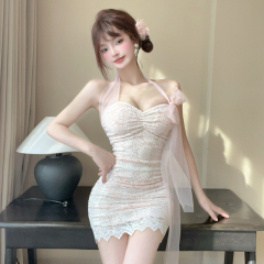 Hot girl mesh splicing lace design sense, low-cut strap hip-pack dress