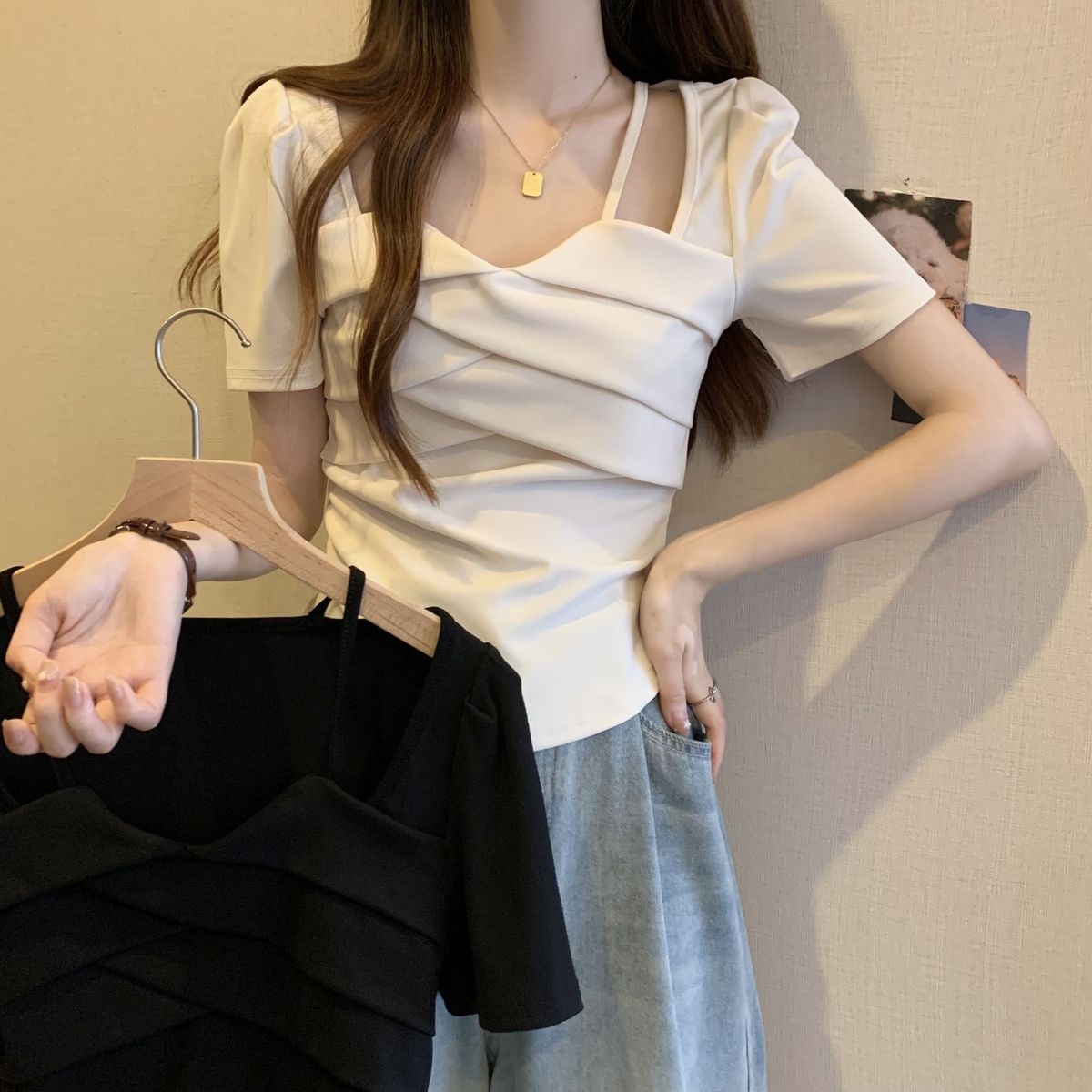 Has been shipped, free-to-shoulder short-sleeved T-shirt for women, new summer slim T-shirt top