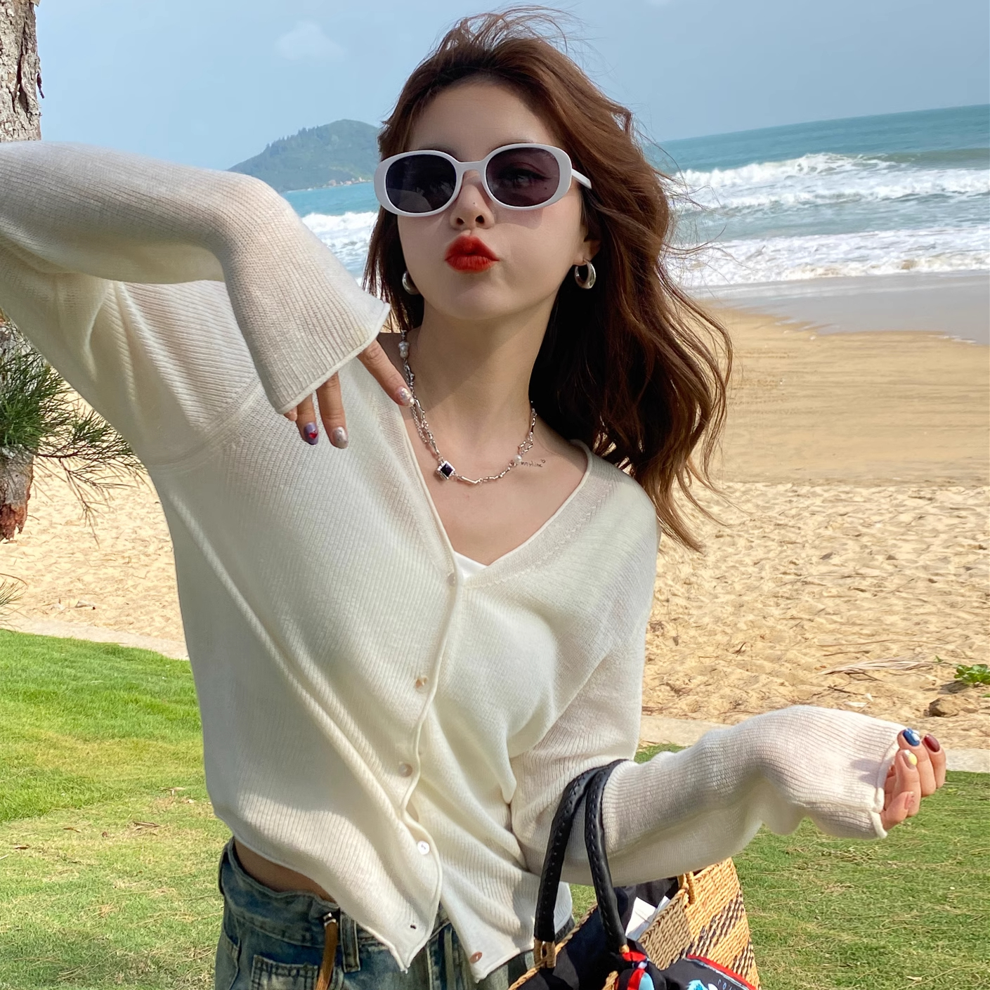 Sunscreen cardigan for women in summer shawl blouse with suspender skirt with ice silk knitted air conditioner shirt white short jacket