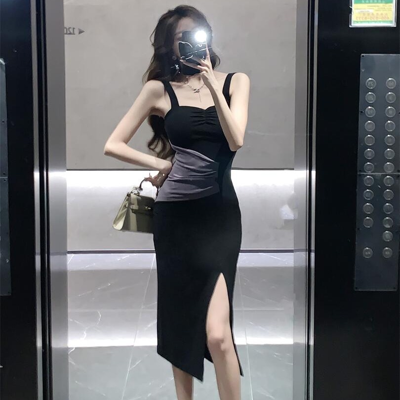 Real shot of new women's sexy suspender skirt slim fit and slim hip-packing dress