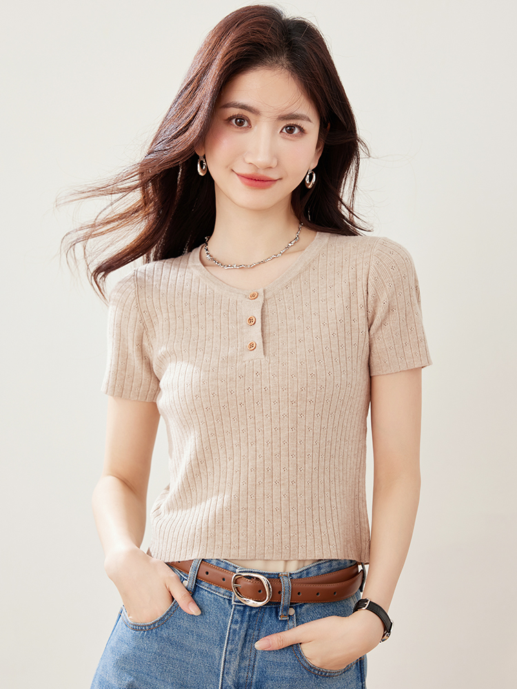 Real-life spring and summer new sweater for women short sleeves, short round neck Korean version half-open collar solid color pullover small women