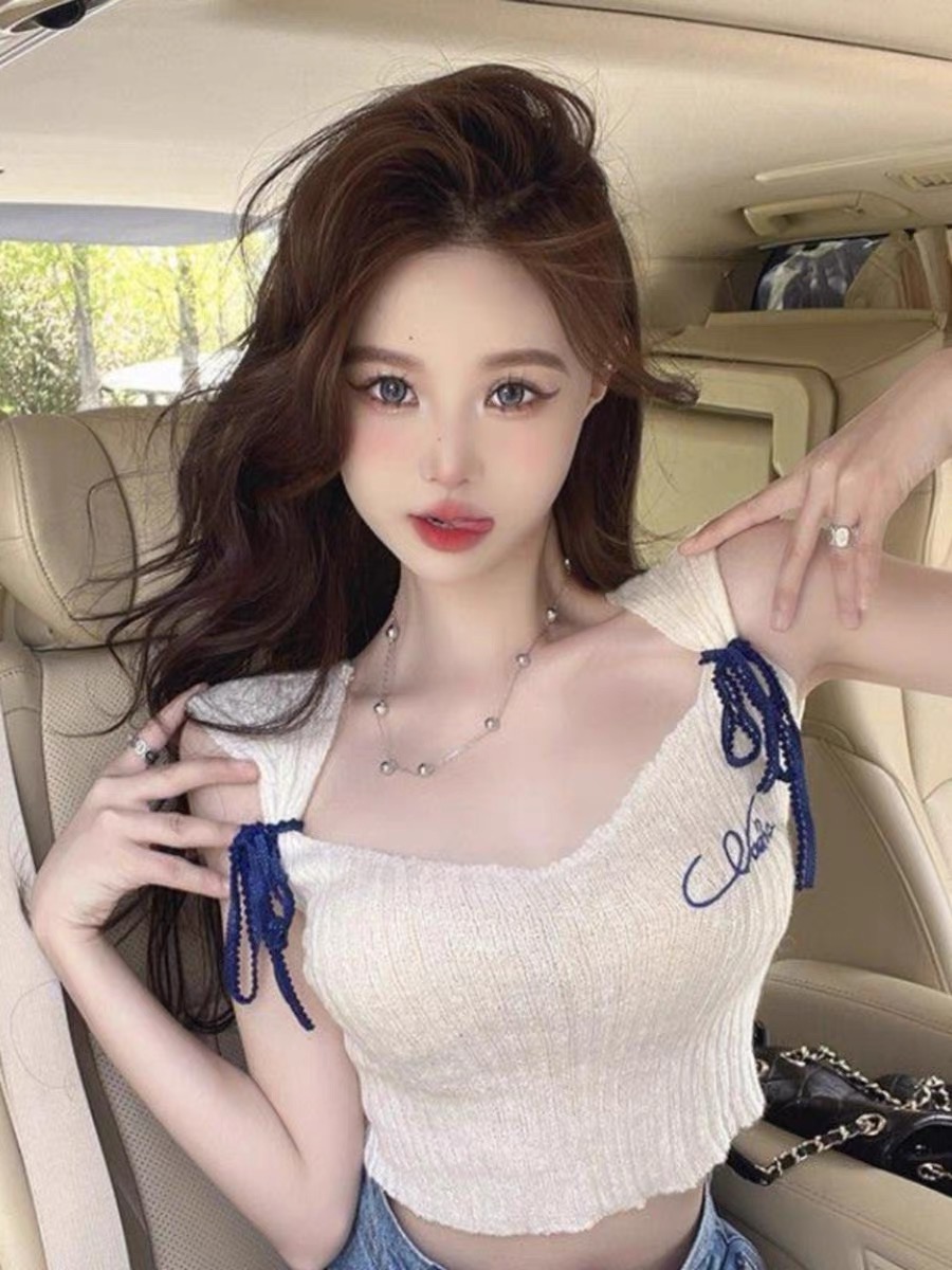 Shipped pure hot girl sexy short sleeveless top for women in summer knitted strap sling vest