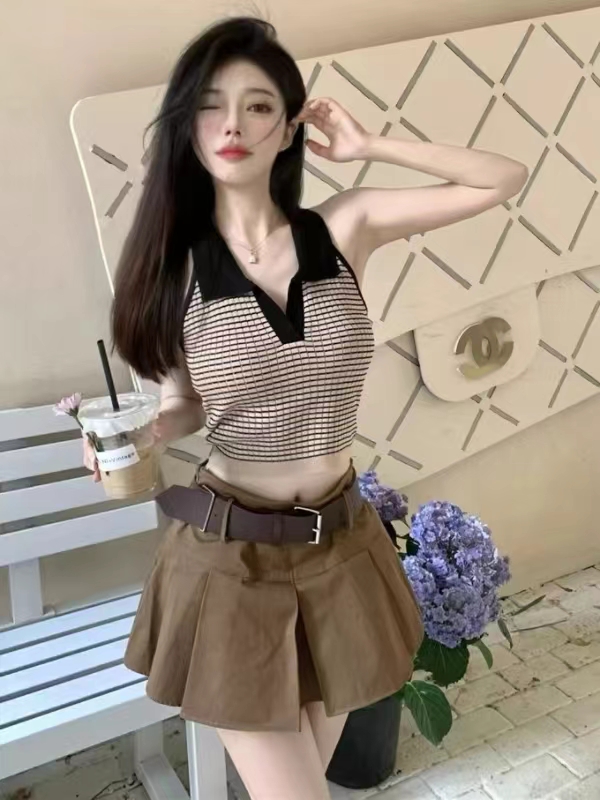 Shipped Sweet and cool hot girl suspender sexy off-shoulder polo collar short top for women's summer contrast lapel vest