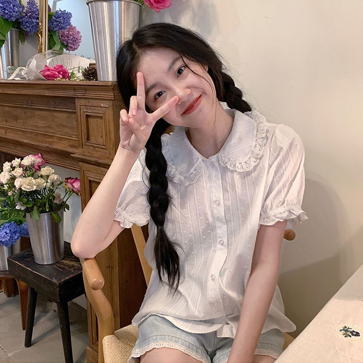 Shipped pure cotton shirt cute soft summer short-sleeved lace puff sleeves large lapel lace can be worn inside top