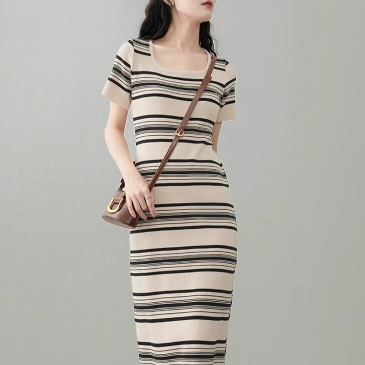 Shipped Short-sleeved striped knitted slim casual lazy style retro square collar mid-length dress for women