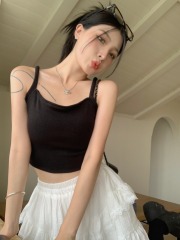 Shipped Simple suspender vest for women in summer new design, solid color three-dimensional shoulder straps to make you look slim