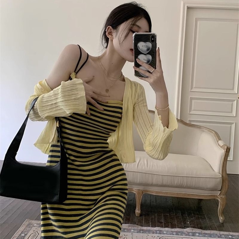 Shipped Dresses for women in summer 2025 new style design niche Korean waist-hugging long skirt