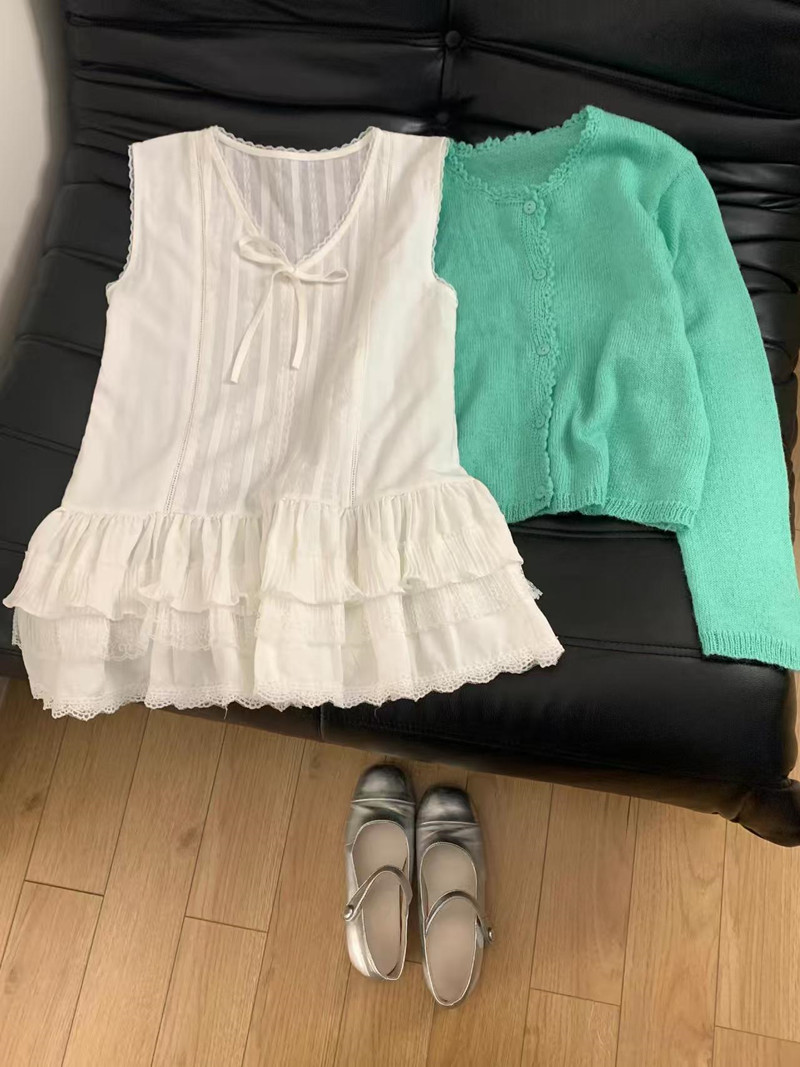 Girls' lace sleeveless vest skirt for women's spring new slim knitted cardigan Korean style unique atmosphere two-piece set