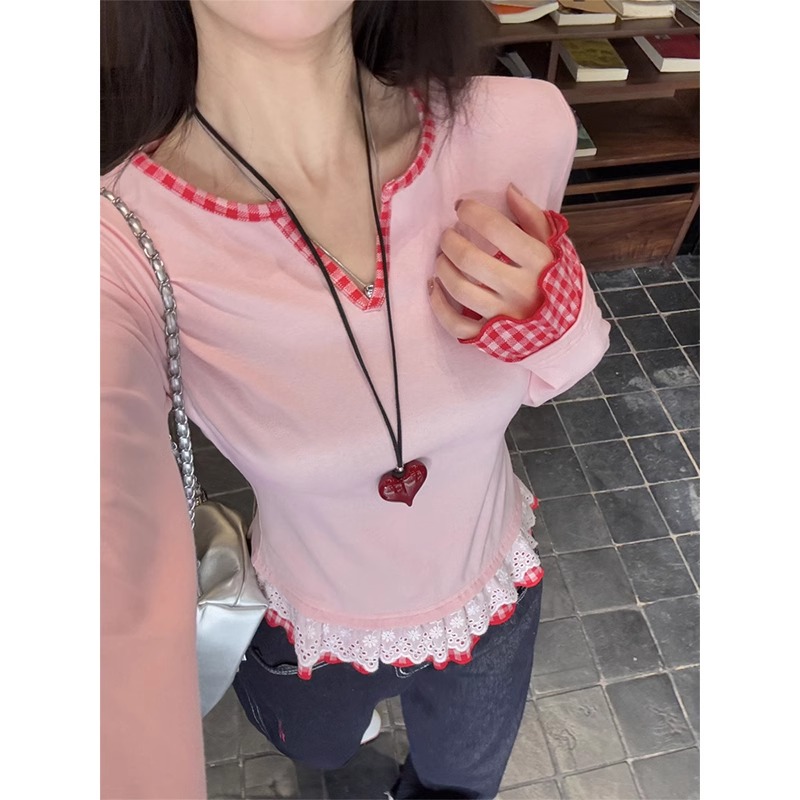 Shipped, long-sleeved T-shirt, fake two-piece lace-edged bottoming shirt for women, spring v-neck sweet girl top