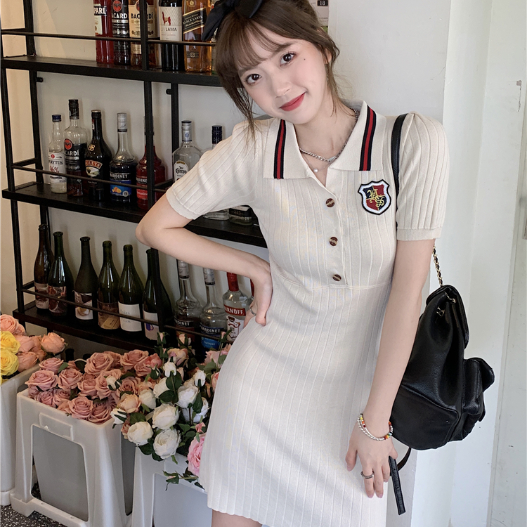 Shipped Dress for women, Xia Xiaoxiang style, pure hot girl, waist-hugging, knitted hip-packing skirt