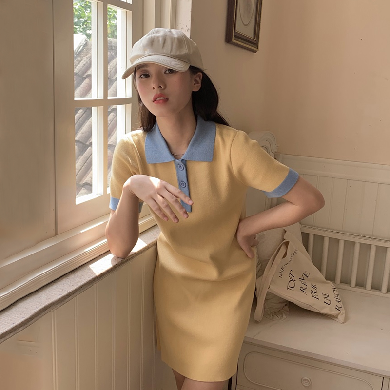 Shipped Dress for women in summer 2025 new sweet hot girl design small temperament slim short skirt
