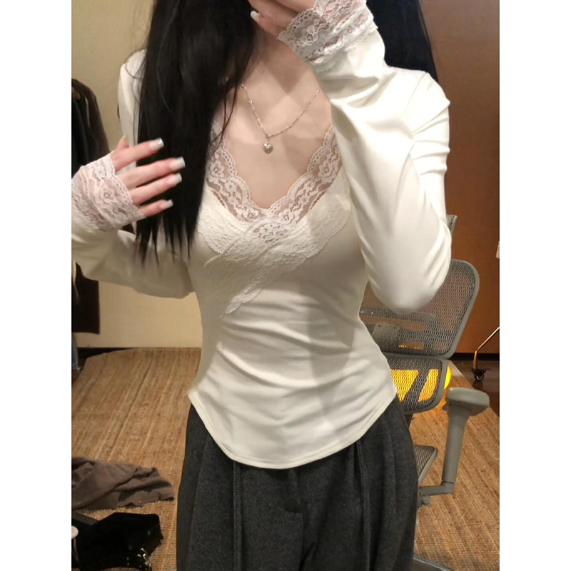 Has shipped lace spliced ​​long-sleeved T-shirt for women's tops Spring and Autumn V-neck slim niche pure and lustful waist