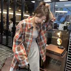 2025 spring and autumn new shirt for women Korean version retro Hong Kong style POLO collar student plaid loose jacket shirt for women