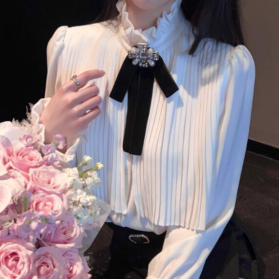 Shipped wrinkled stand-up collar white shirt for women with puff sleeves French shirt with bow tie small fragrance style