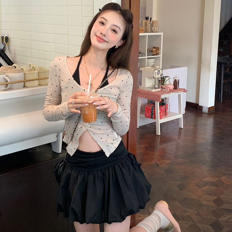 Shipped 2025 Spring New Fake Two-Piece T-Shirt Sweet Hot Girl Slim Waist Top