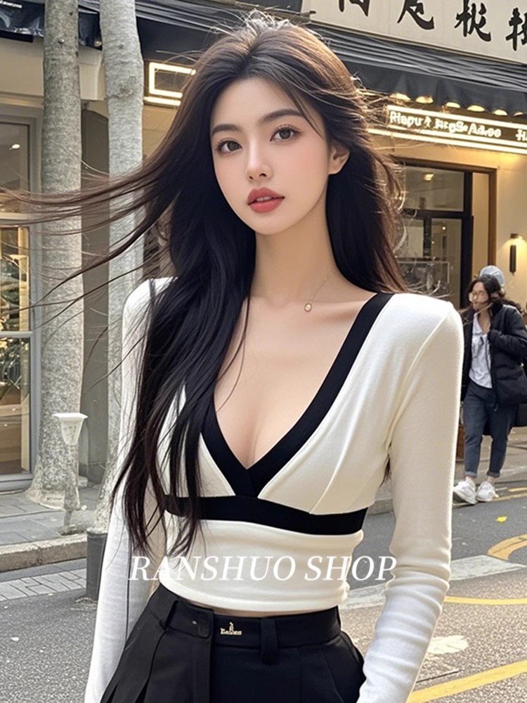 Has shipped hot girl temperament sexy deep V-neck low-cut top for women