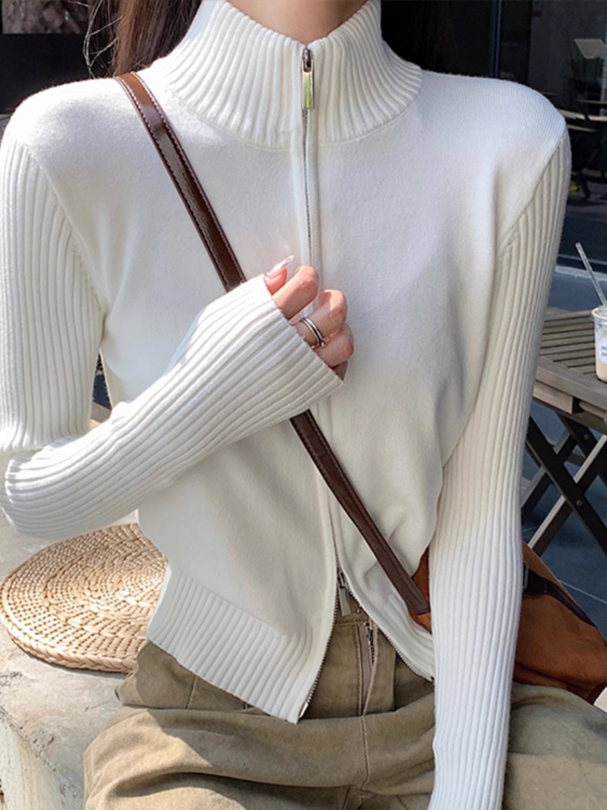 Shipped Cool and spicy double zipper stand collar knitted long-sleeved cardigan for women's autumn Korean fashion short base shirt slim fit