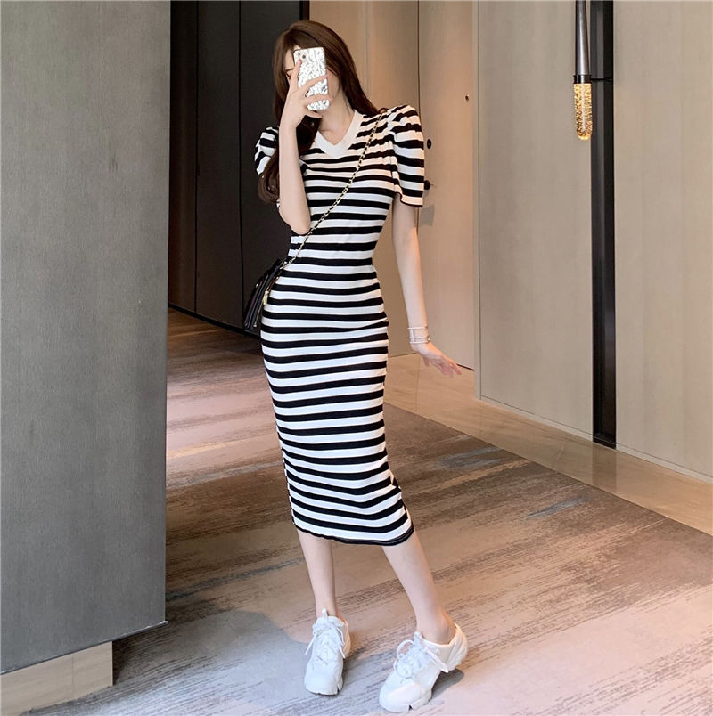 Shipped Striped V-neck Knitted Dress for Women in Summer Slim Slim Medium-length Slit One-Step Hip Skirt