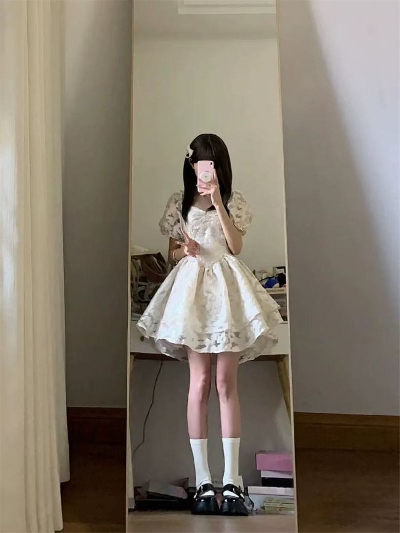 Has shipped street-fried girl's dress summer internet celebrity retro high-end design a-line skirt
