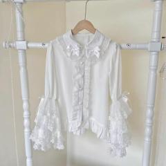 Shipped Design Lolita dress sweet and cute lace doll-sensing girl long-sleeved shirt layered