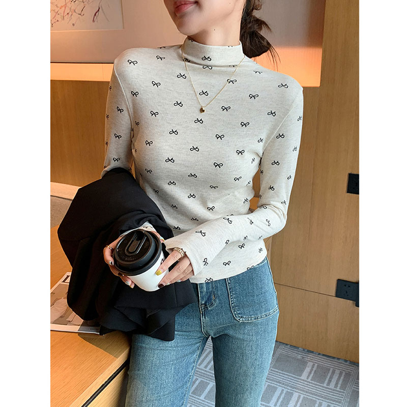 Shipped fashionable inner bottom shirt slim body shirt in autumn, slim bow and floral long-sleeved T-shirt for women