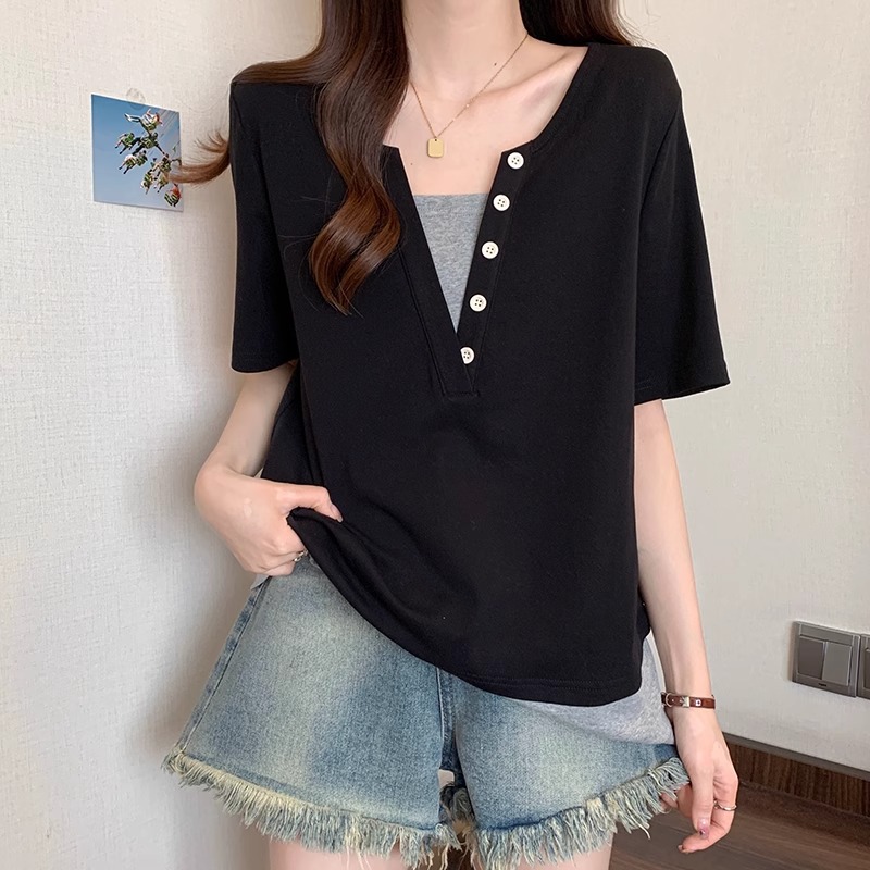 Shipped Large size women's fake two-piece front shoulder base female fat mm splicing to make it look slim and cover the meat short-sleeved top