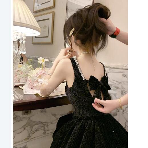 Has shipped Galaxy high-end linear small grid exquisite daughter diamond sequin velvet dress short mature