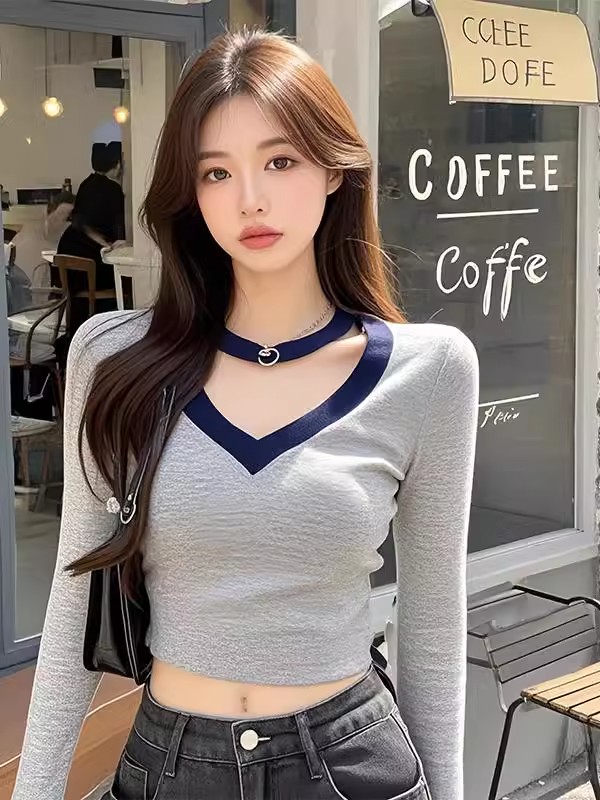 Shipped New women's halter neck bottoming shirt chic short design