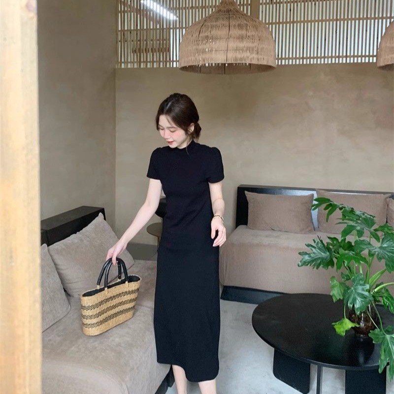 Shipped Black stand-up collar temperament dress with a niche design and long small fashion top