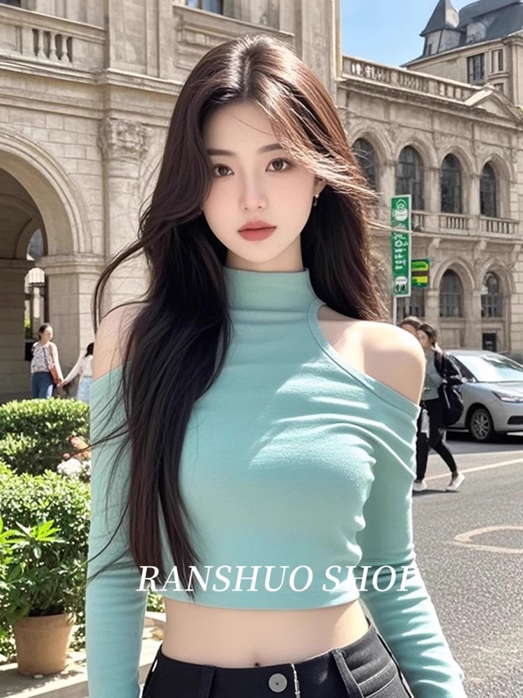 Has shipped pure hot girl with shoulder-length special small top for women in autumn and winter