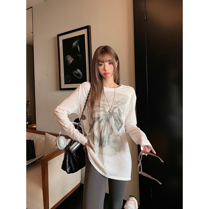 Shipped Long Sleeve T-shirt Summer New Women's Light and Long Top