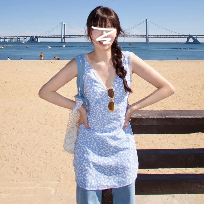 Korean blue fresh floral v-neck dress for women in summer slim vacation style sleeveless waist short skirt