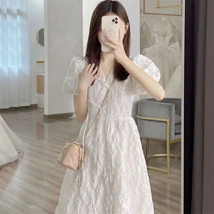 French sweet first love V-neck puff sleeve white dress female student summer Korean style slim mid-length letter skirt