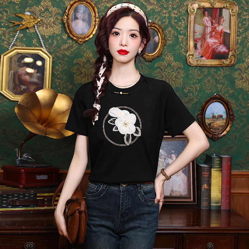 Real shot of 2025 summer new Chinese style short-sleeved T-shirt for women's fashionable and fashionable heavy industry versatile top