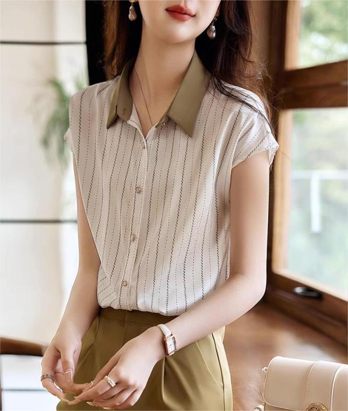 Casual simple chiffon top for women in summer 2025 new slim and fashionable commuter style shirt