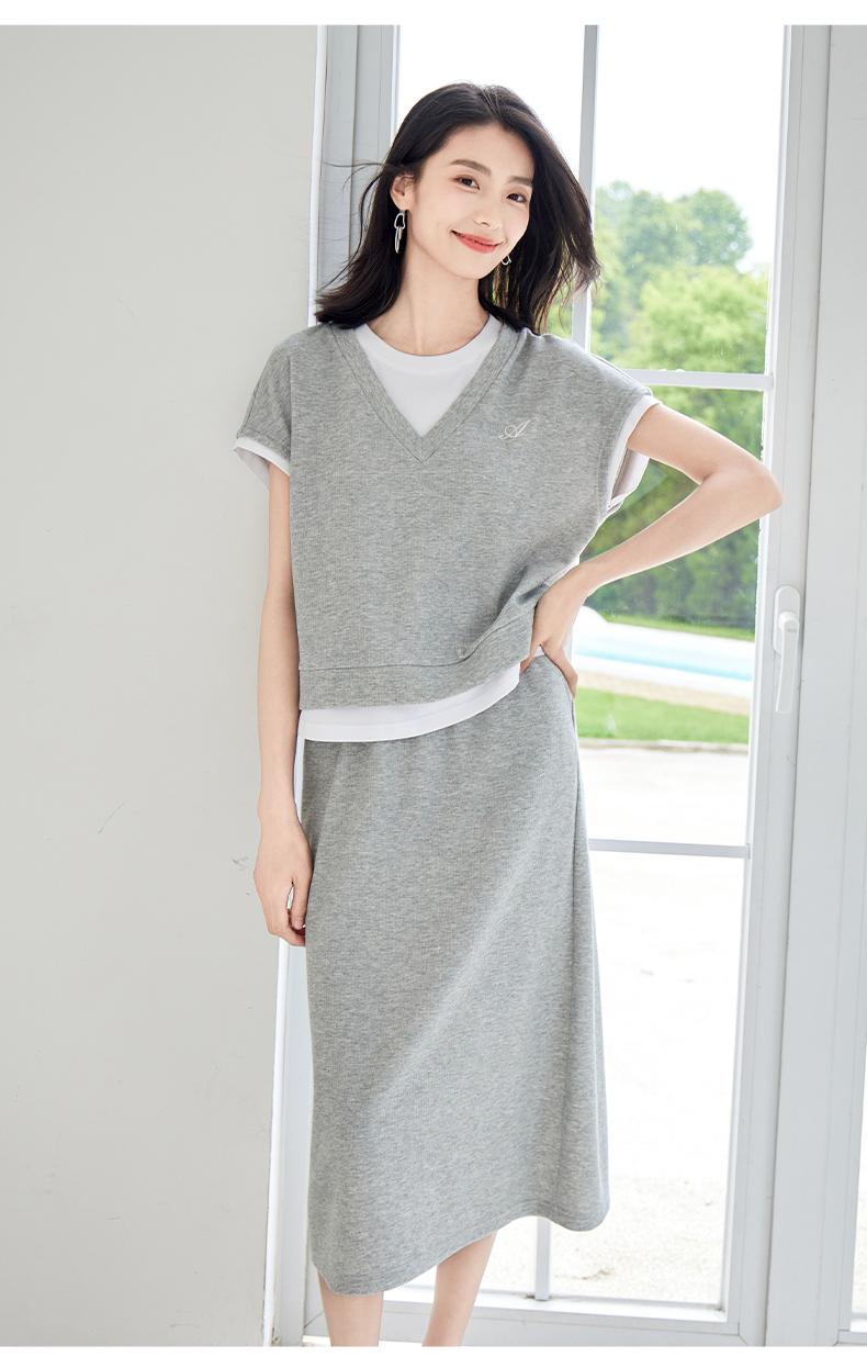 Casual fashion suit skirt for women 2025 summer new fake two-piece short-sleeved sweater skirt two-piece set