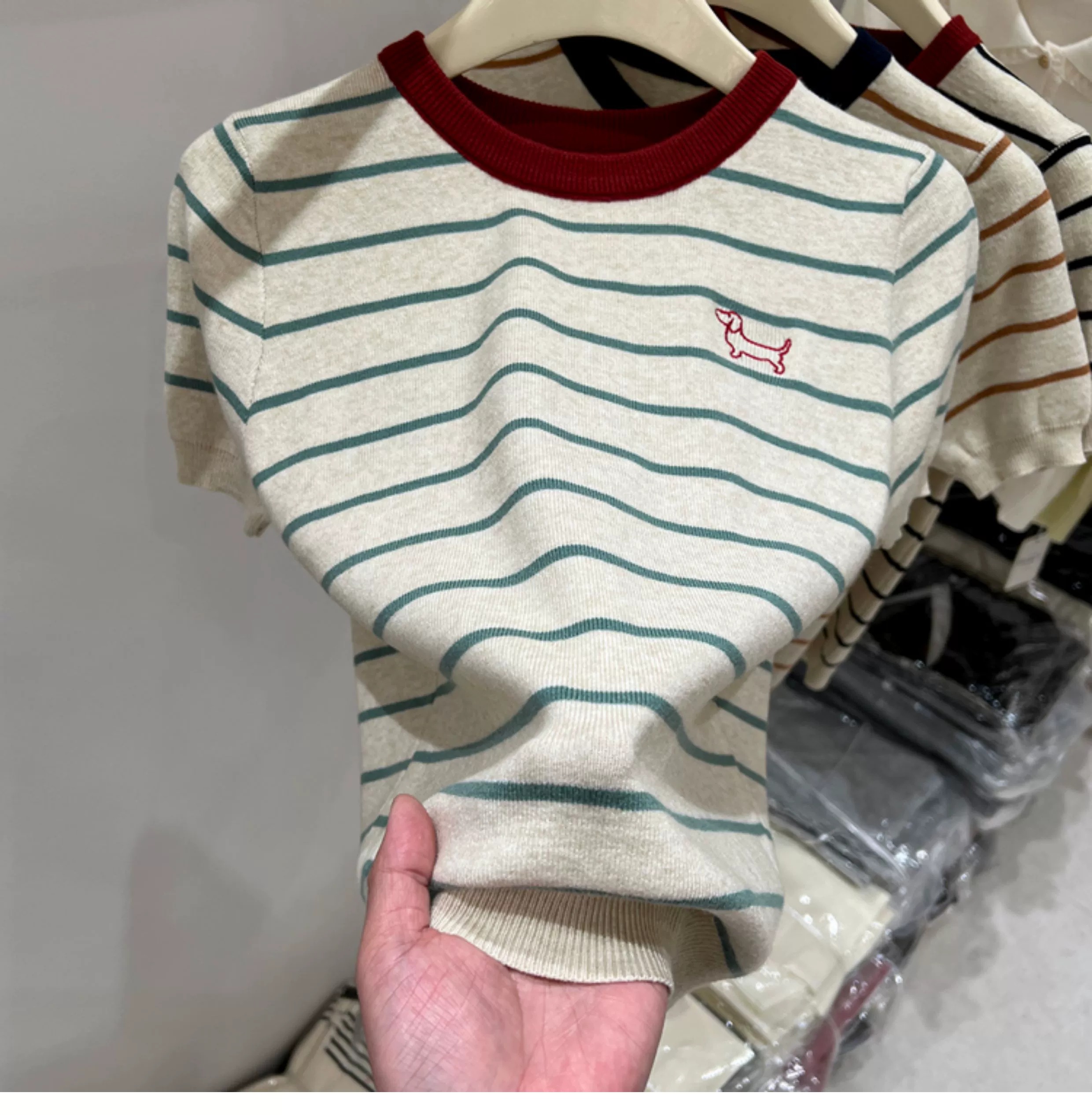 European round neck contrasting stripes soft and glutinous embroidered short-sleeved knitted T-shirt for women 2025 early spring slim and age-reducing top