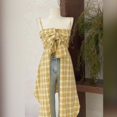 Complete three standards ~ Yellow plaid mid-length suspender vest irregularly kink one-shoulder hot girl sexy top