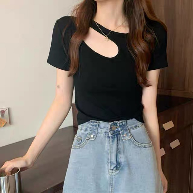 Design-sensing niche neckline hollow short-sleeved T-shirt for women ins trendy short high waist navel exposed slim top