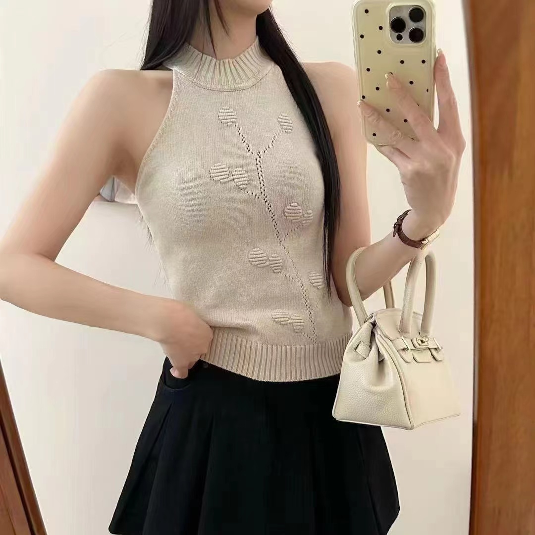 Summer design and small fragrance style Korean version elegant temperament round neck shoulder design jacquard and slim knitted vest
