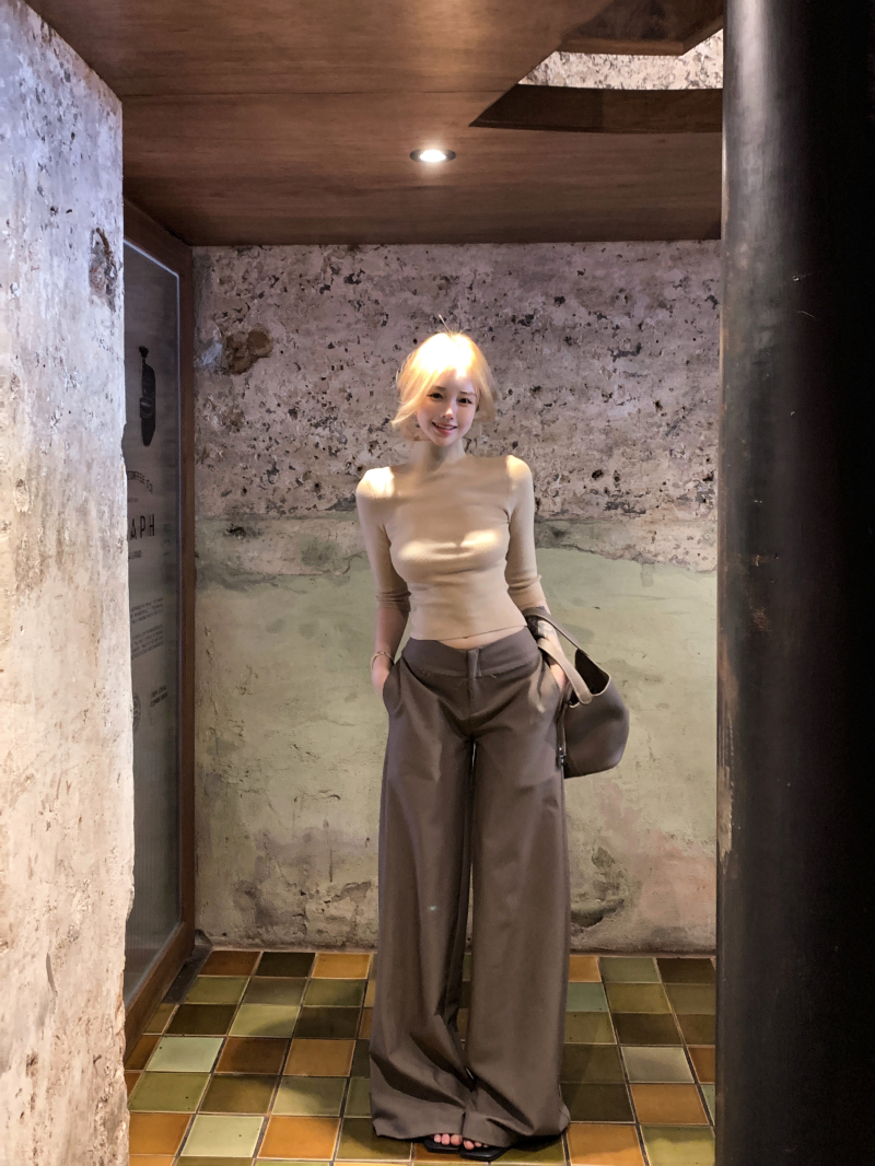 Real shot, elegant slim half-high neck mid-sleeved knit top + low waist fur design and workplace trousers for women