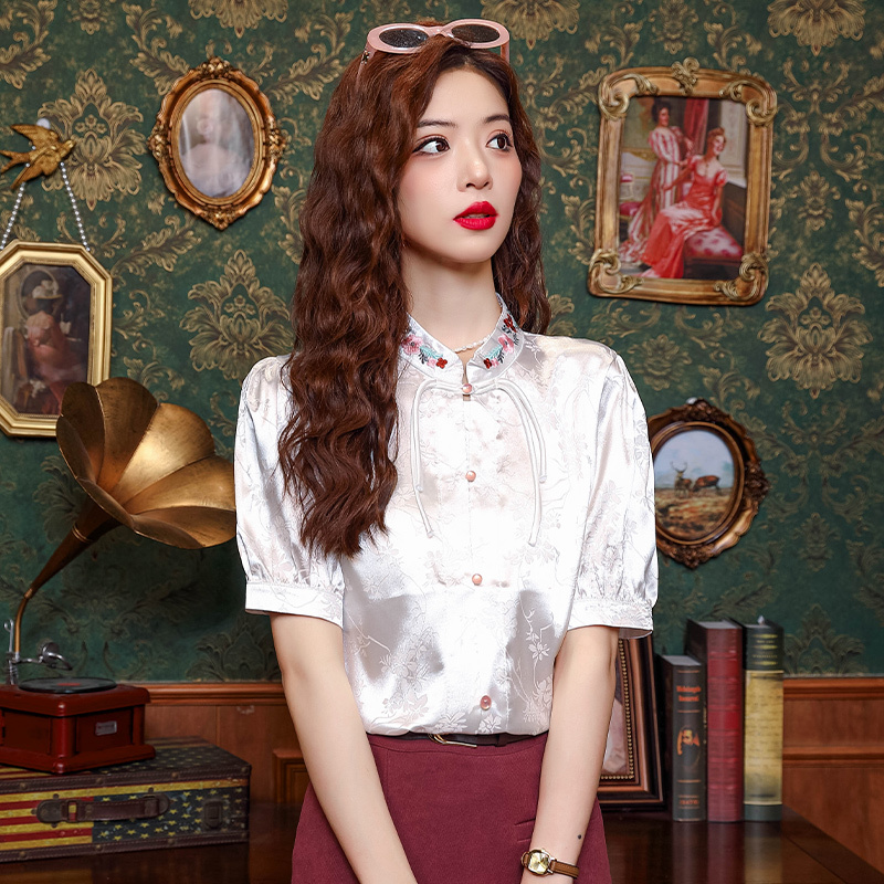 Real shot of new Chinese style Chinese style buckle embroidered stand collar satin shirt 2025 summer retro casual horse-face skirt top
